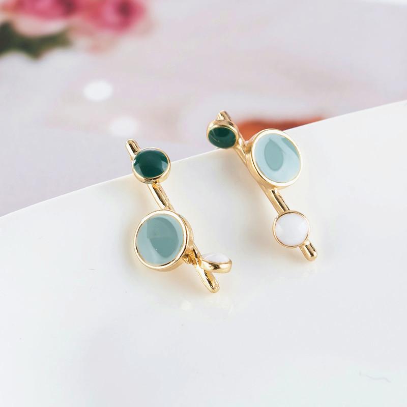 just-lil-things-pin-earrings-gold-earrings-jlt10401