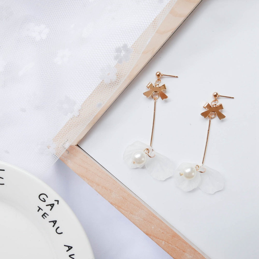 just-lil-things-white-pin-earrings-jlt10892